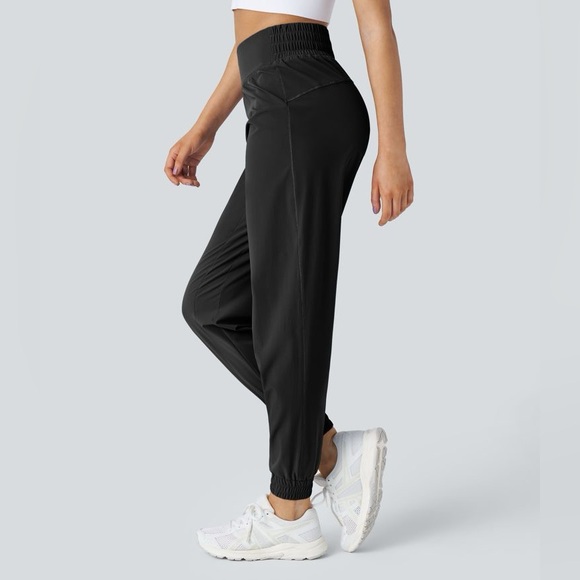 Halara Women’s Medium Black High Waisted Elastic Waistband Hiking Joggers Strech - Picture 4 of 13